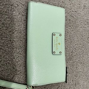 Kate spade wristlet wallet
